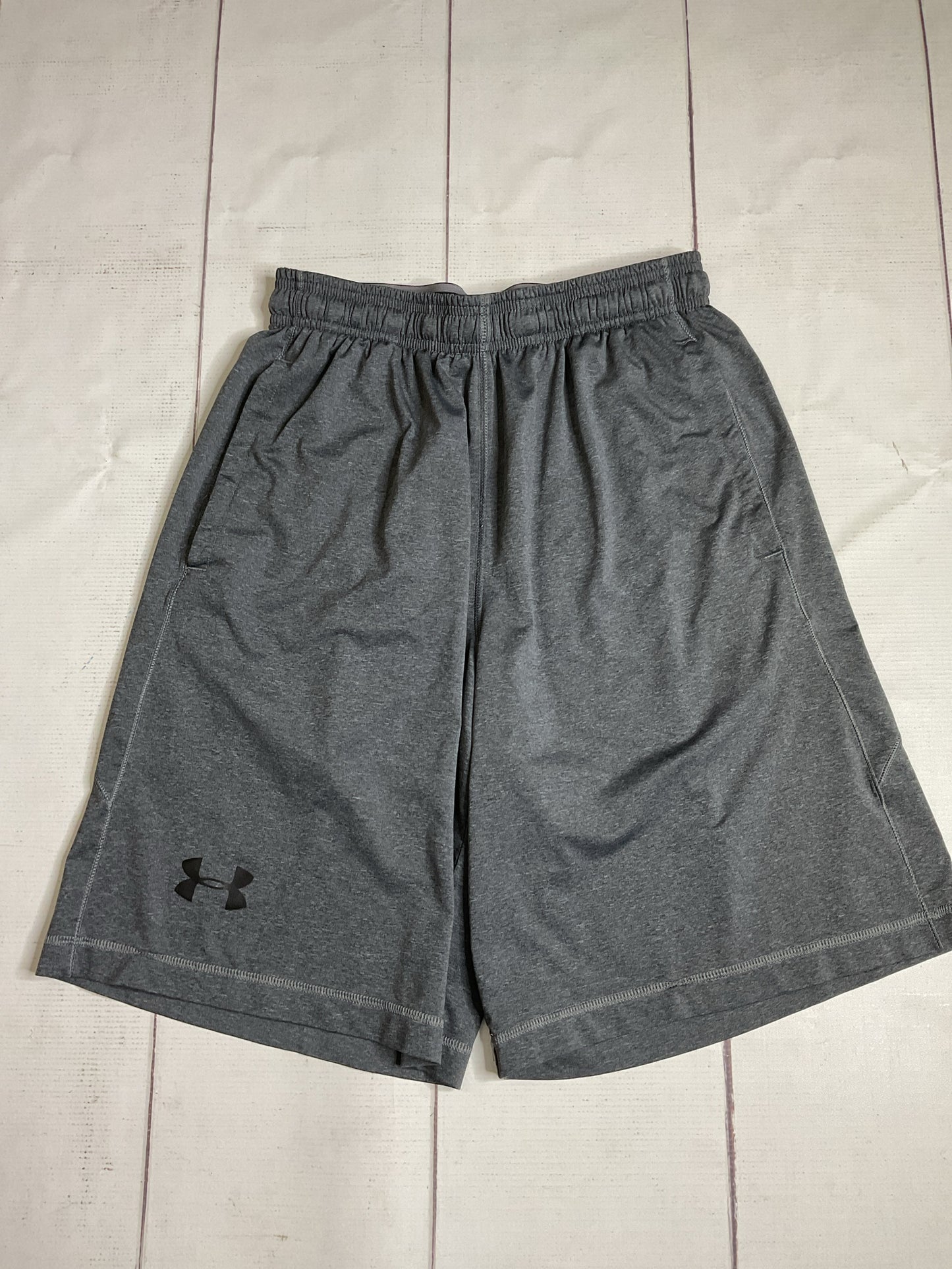 Under Armour Size Jr. - M Shorts