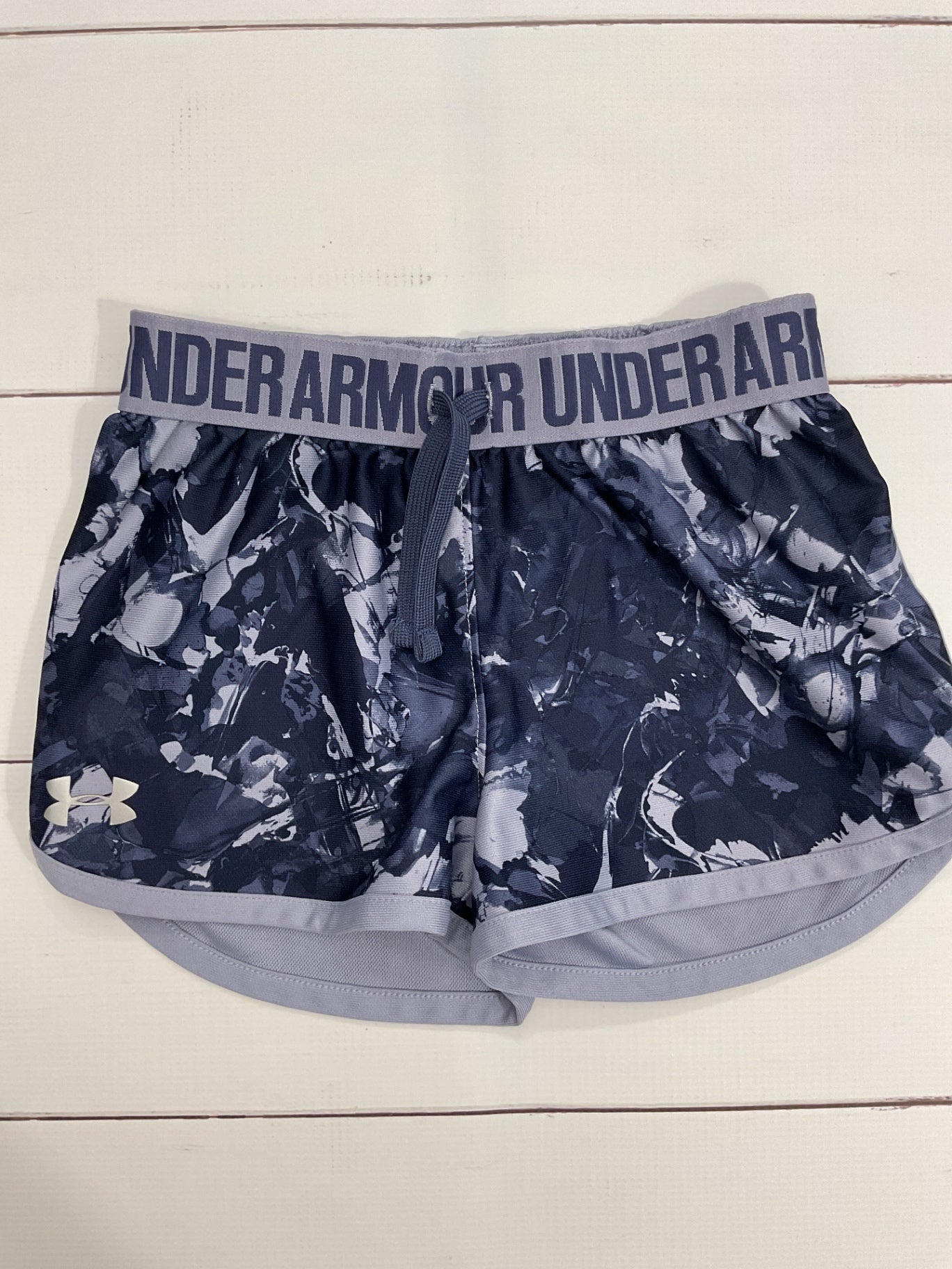Under Armour Shorts sz YM