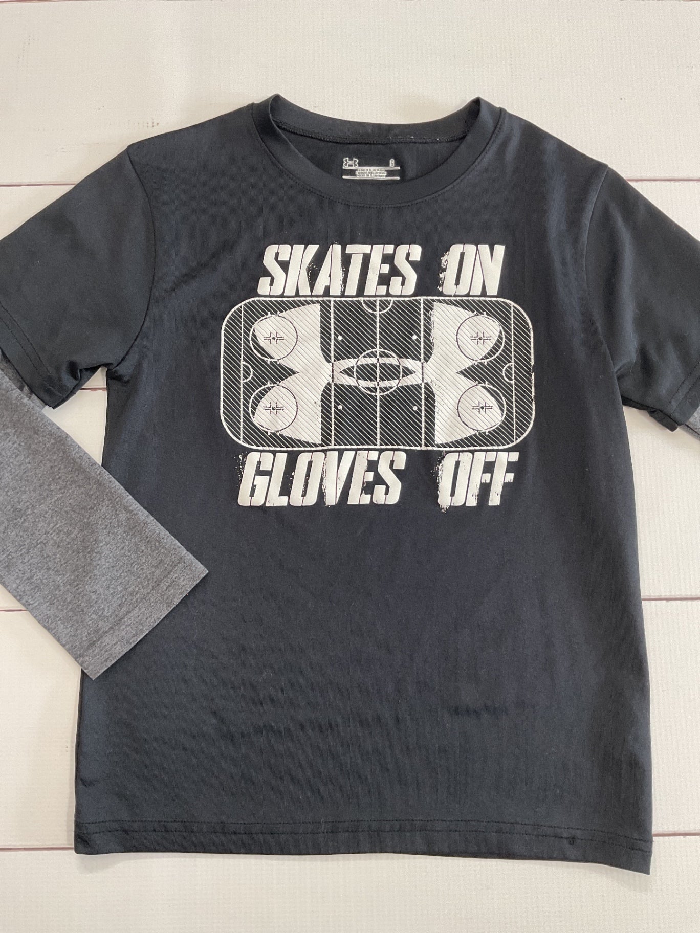 Under Armour T-Shirt sz 6