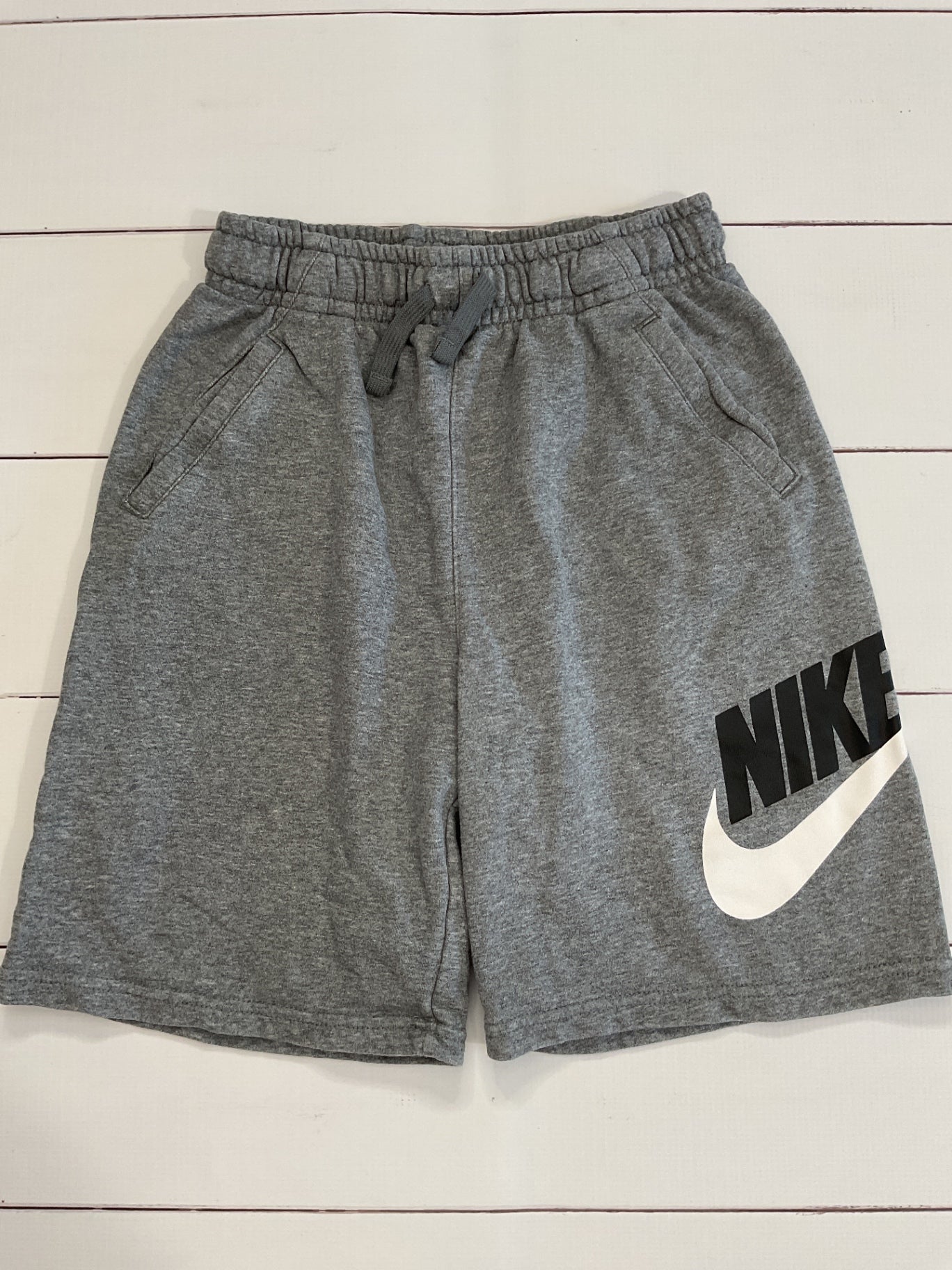 Nike Shorts sz YXL