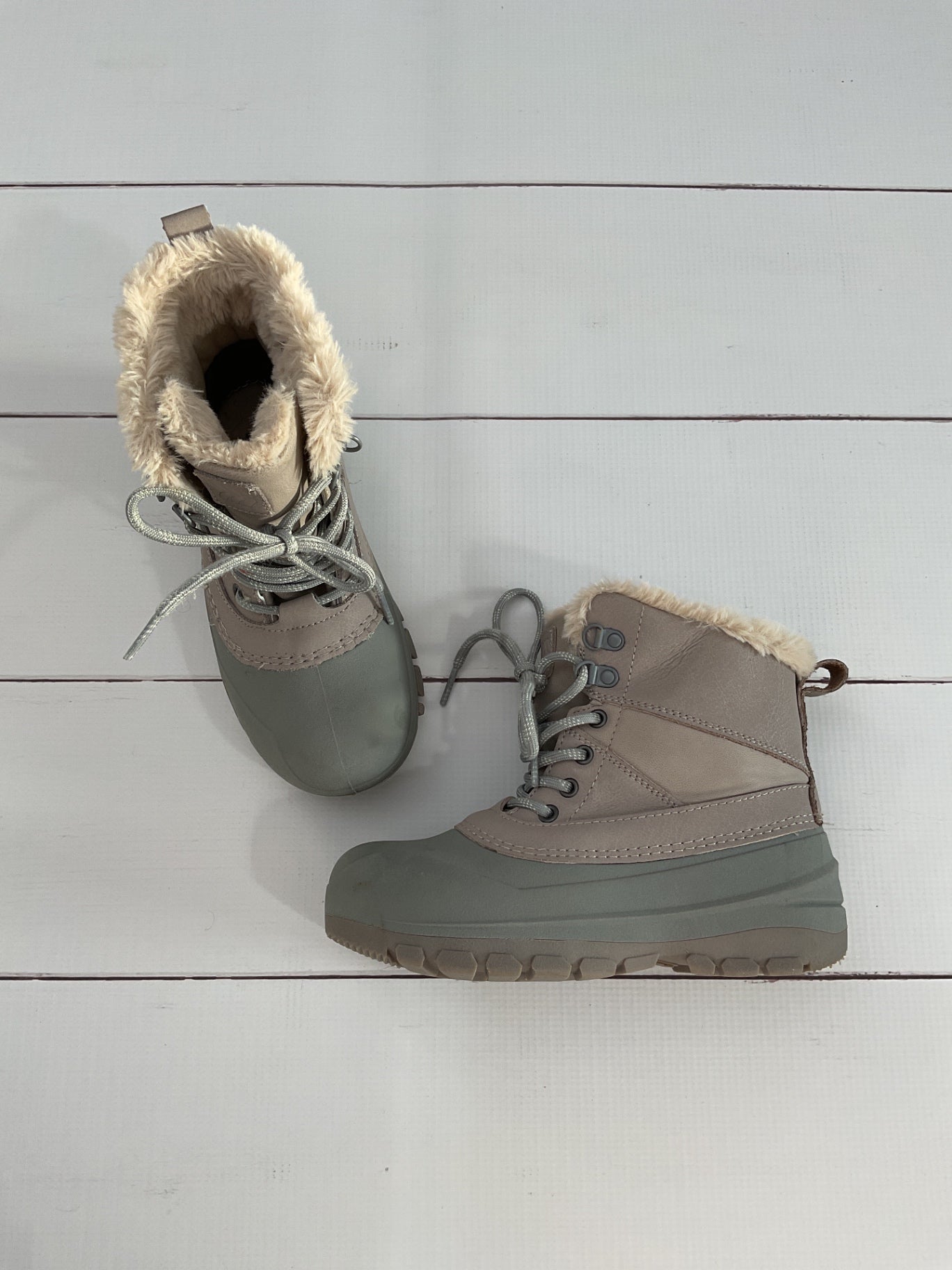 All in Motiom Snow Boots sz 1