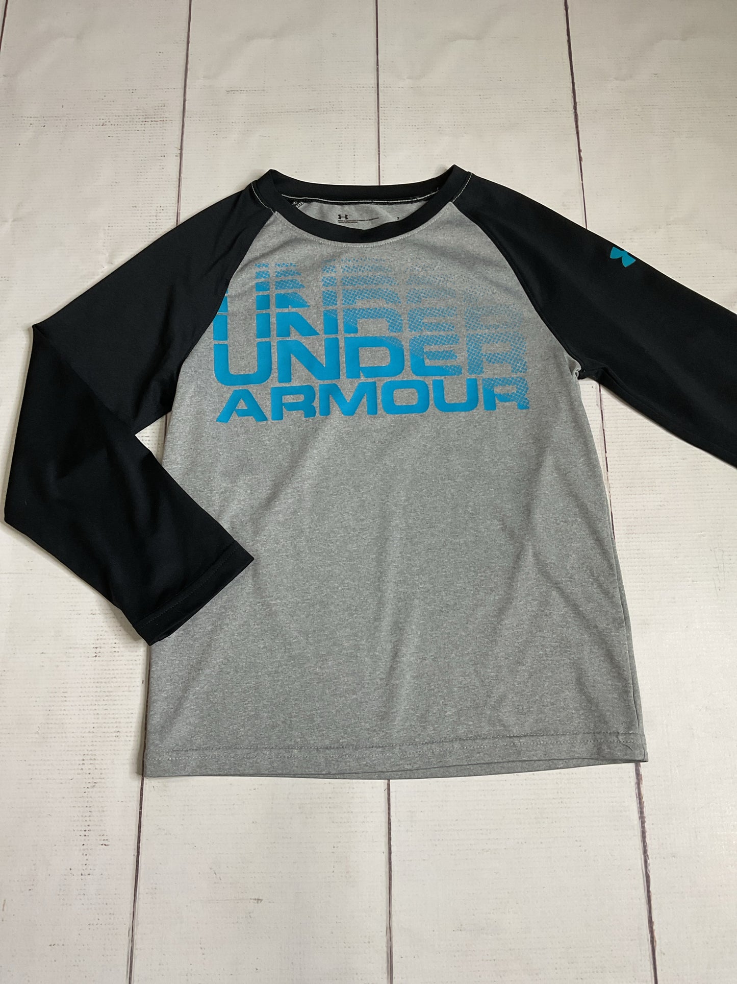 Under Armour Size 7 Long Sleeve Tshirt