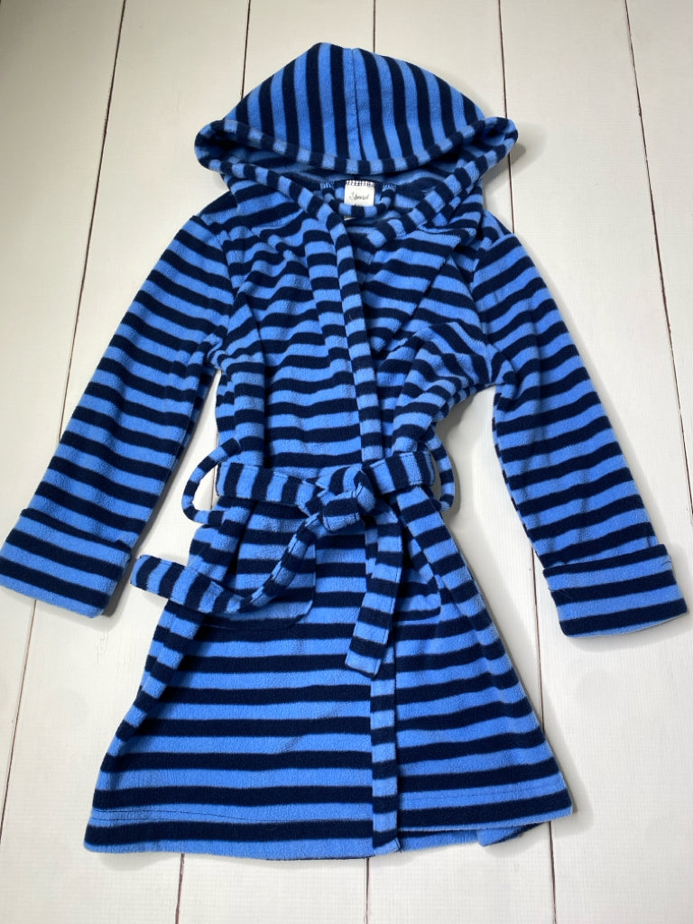 Leveret Size 5 Robe