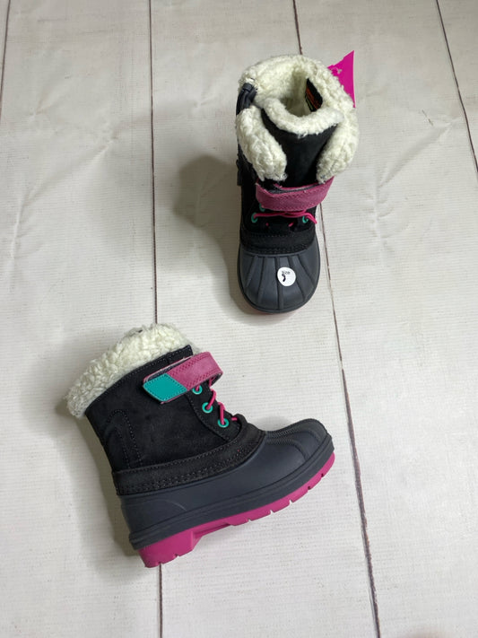 Cat & Jack Size 8 Snowboots