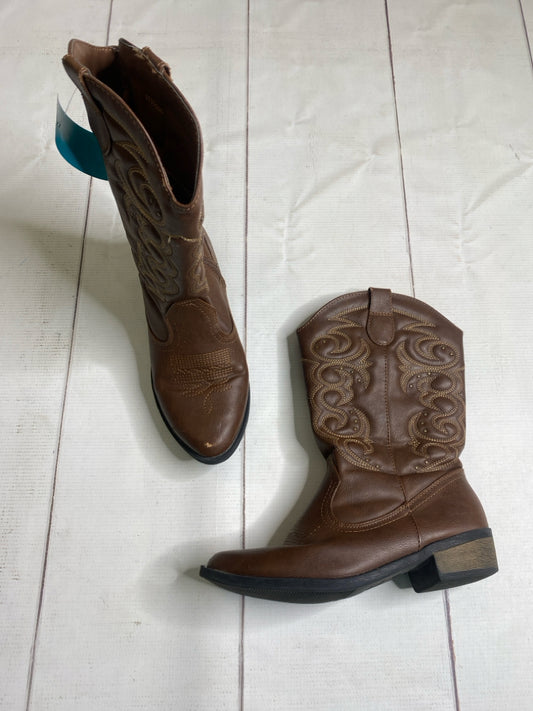 Cat & Jack Size 5 Boots