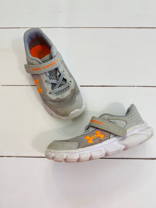 Under Armour Tennis Shoes sz 9k