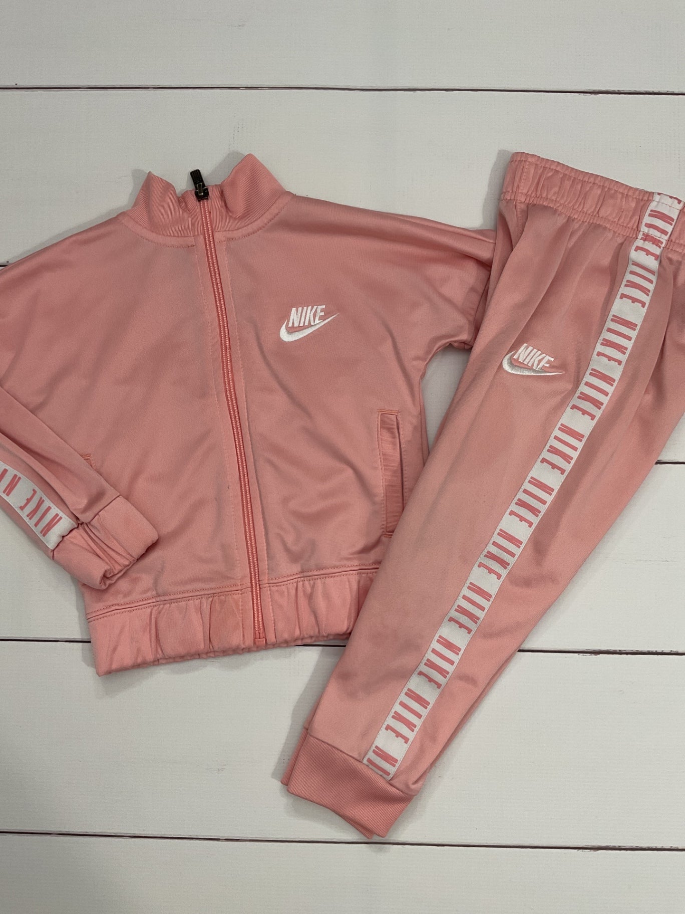 Nike 2 Piece Outfit sz 3t