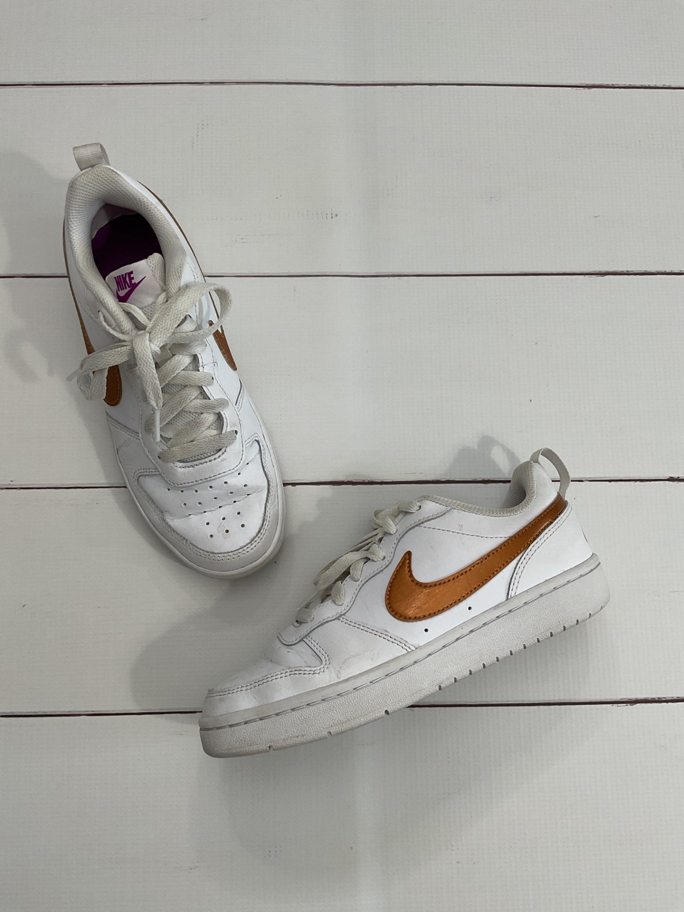 Nike Tennis Shoes sz 5Y