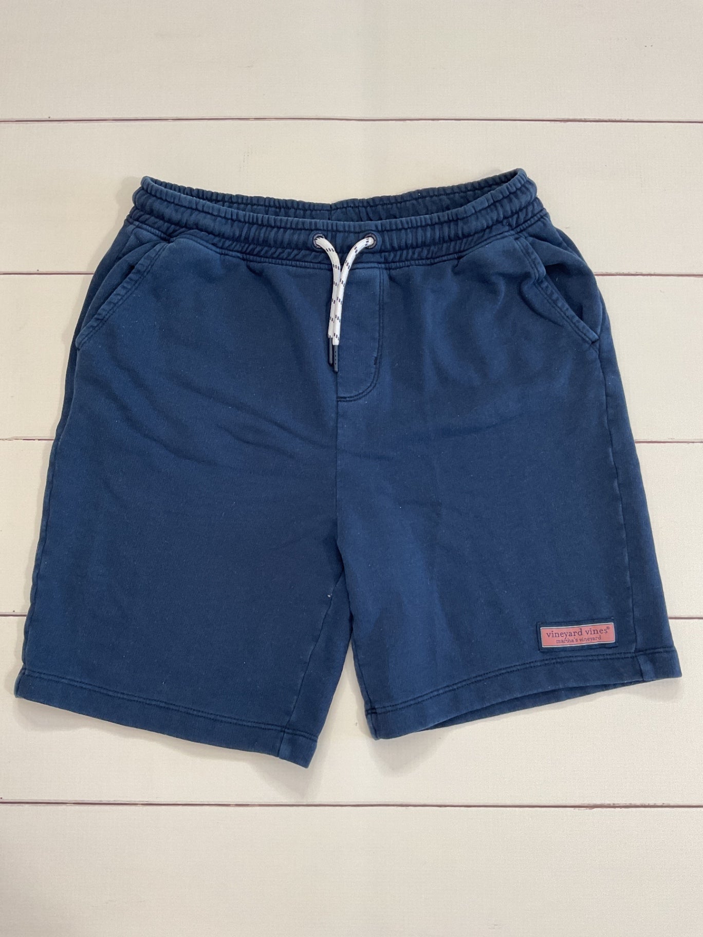 Vineyard Vines Shorts sz 18
