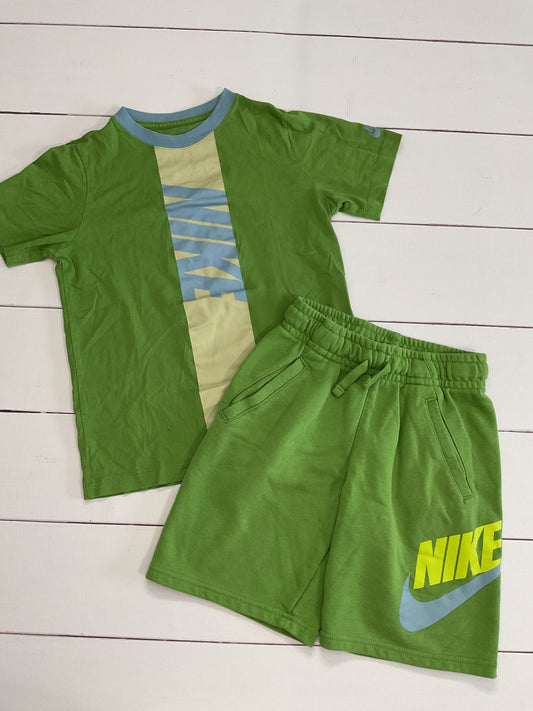 Nike 2 Piece Outfit sz YM