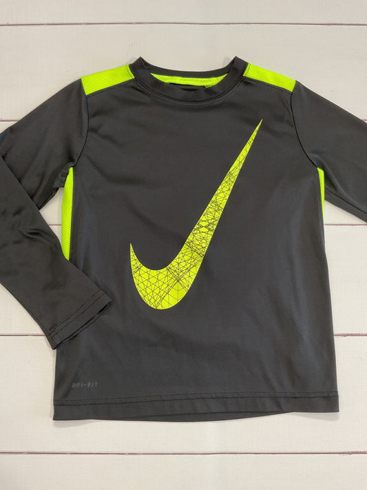 Nike Top sz 7