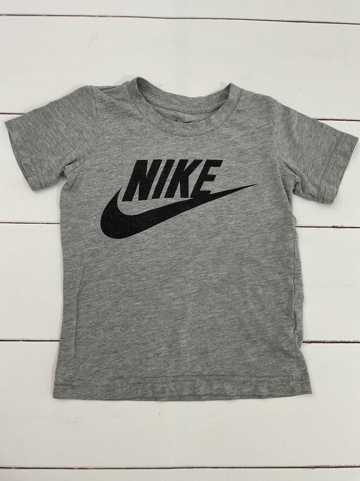Nike T-Shirt sz 4t