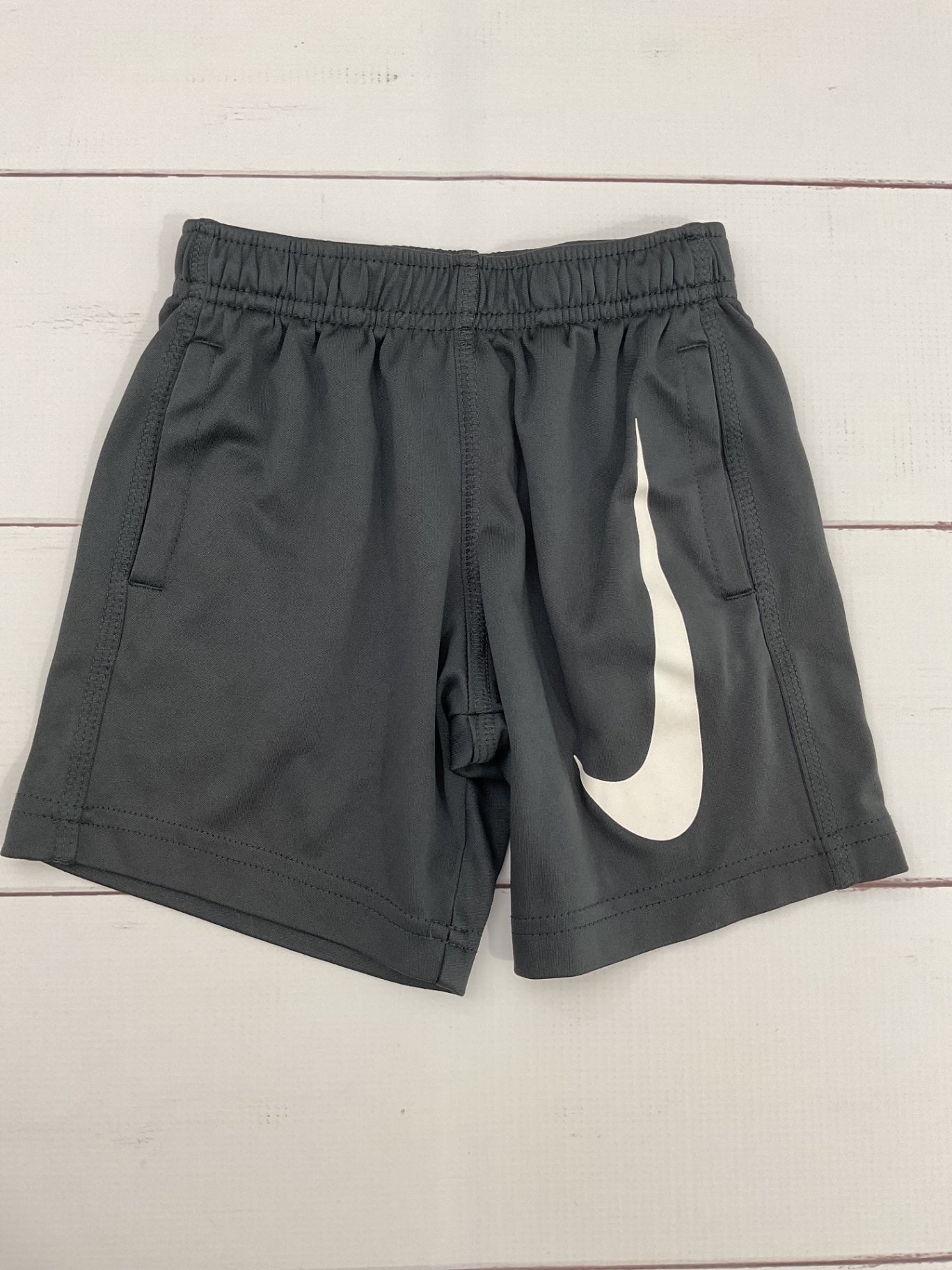 Nike Shorts sz 4t