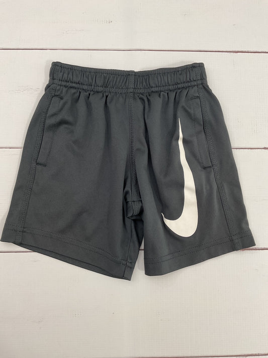 Nike Shorts sz 4t