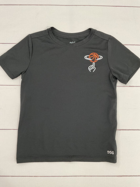 DSG T-Shirt sz 4/5