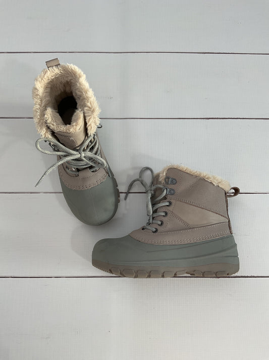 All in Motiom Snow Boots sz 1
