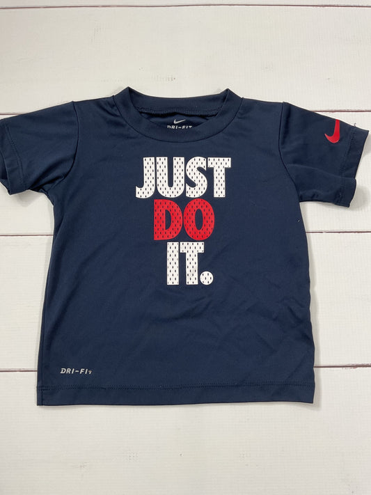 Nike T-Shirt sz 24M