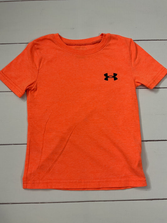 Under Armour T-Shirt sz 4