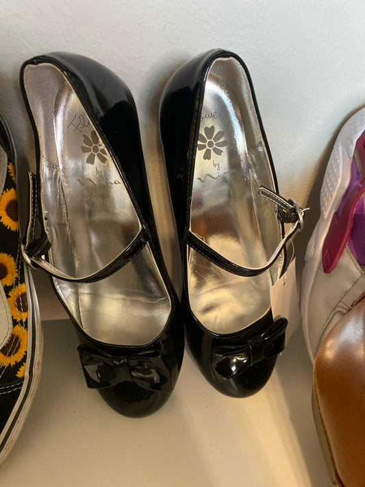 Nina Size 3 Shoes