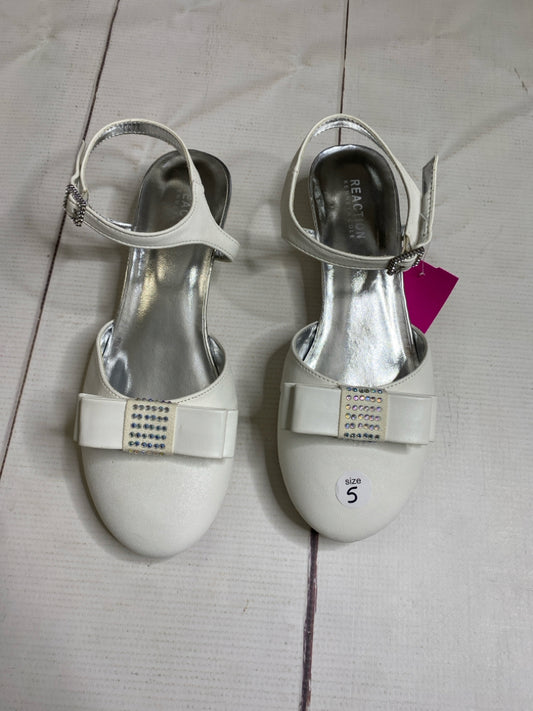 Reaction Size 5 Shoes