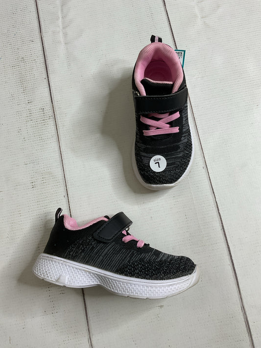 Size 7 Tennis Shoes