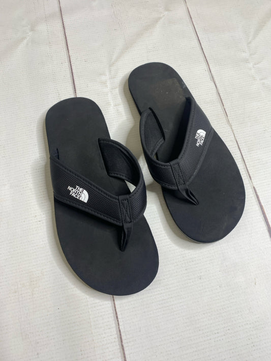 North Face Size 4 Flip Flops