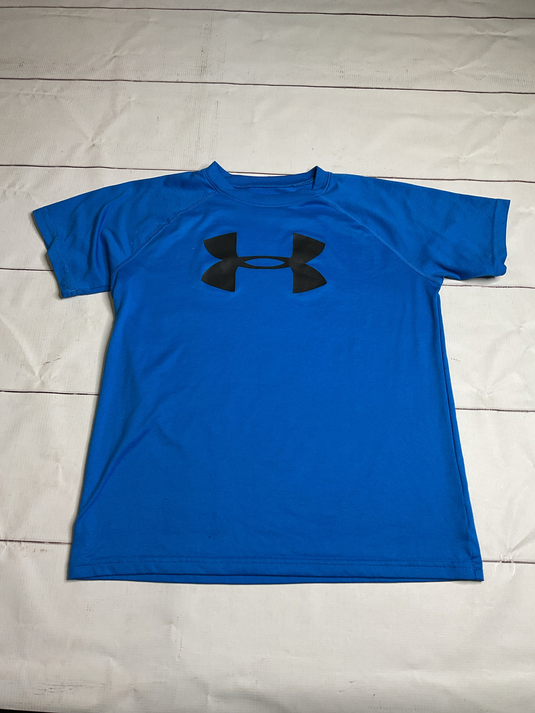 Under Armour Size 14 Tshirt
