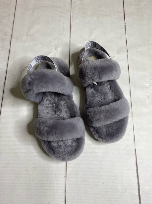 UGG Size 6 Slippers
