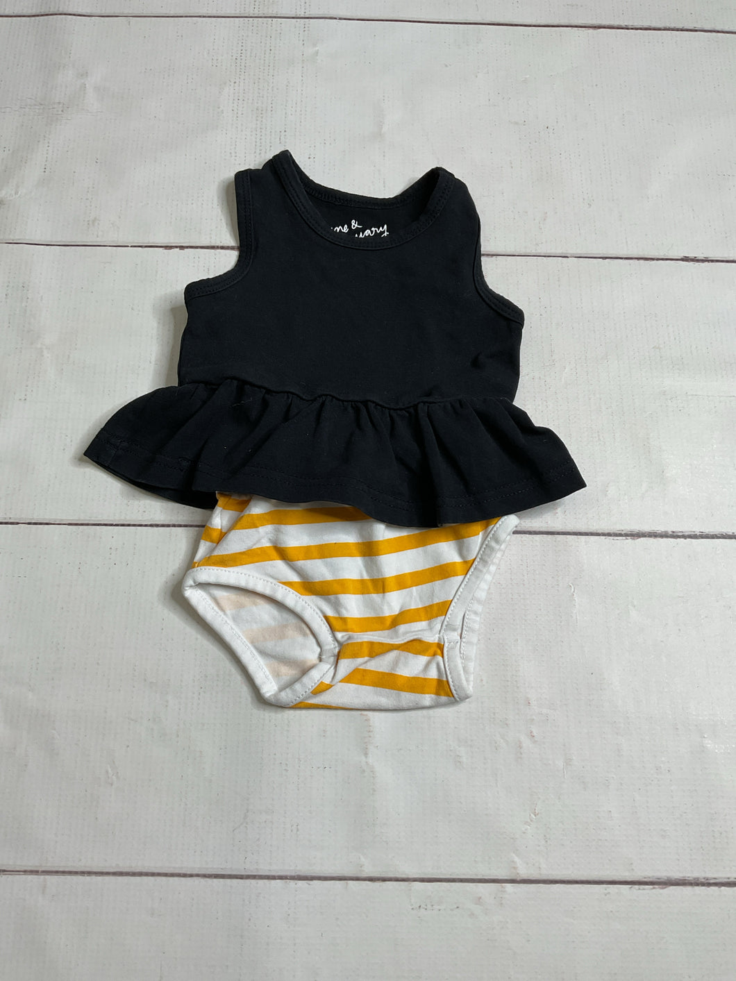 June & January Size 0/6M 2pc Outfit
