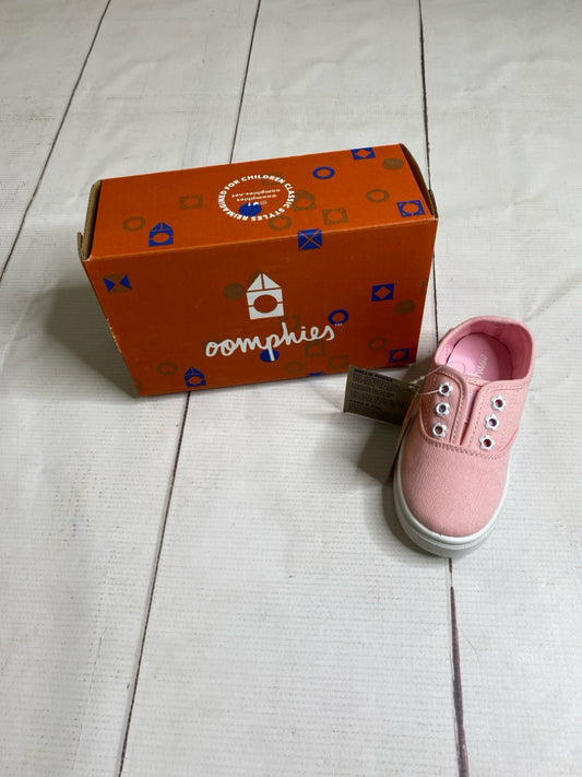 oomphies Size 8 Shoes
