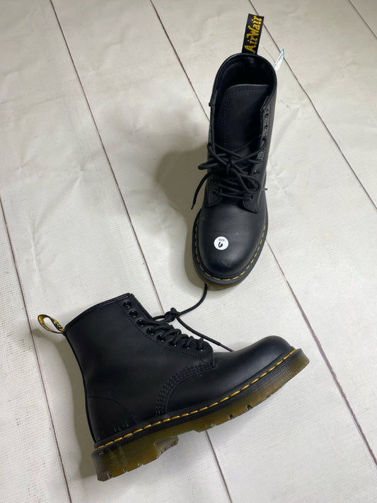 Dr. Martens Size 6 Shoes