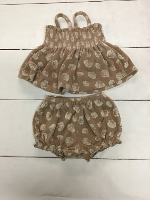Size 24 Months 2pc Outfit
