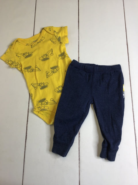 Carter's Size 6M 2pc. Outfit