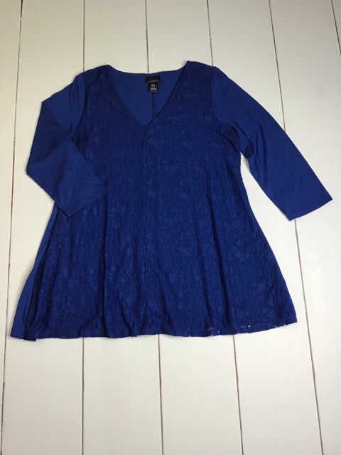 Oh Baby Size M - Large Blue Top